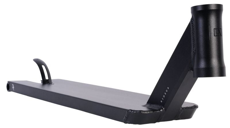 Deska UrbanArtt Sprawl Max Peters V2 5.5 x 22 Black