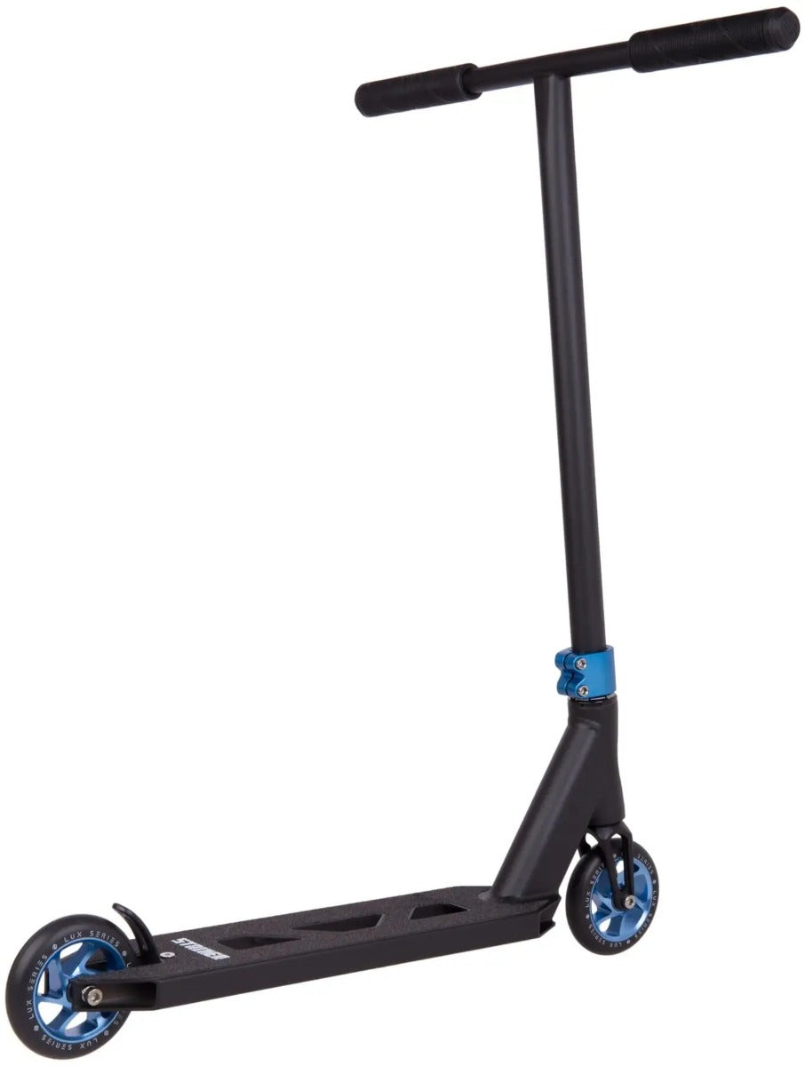 Freestyle koloběžka Striker Essential S Black Blue