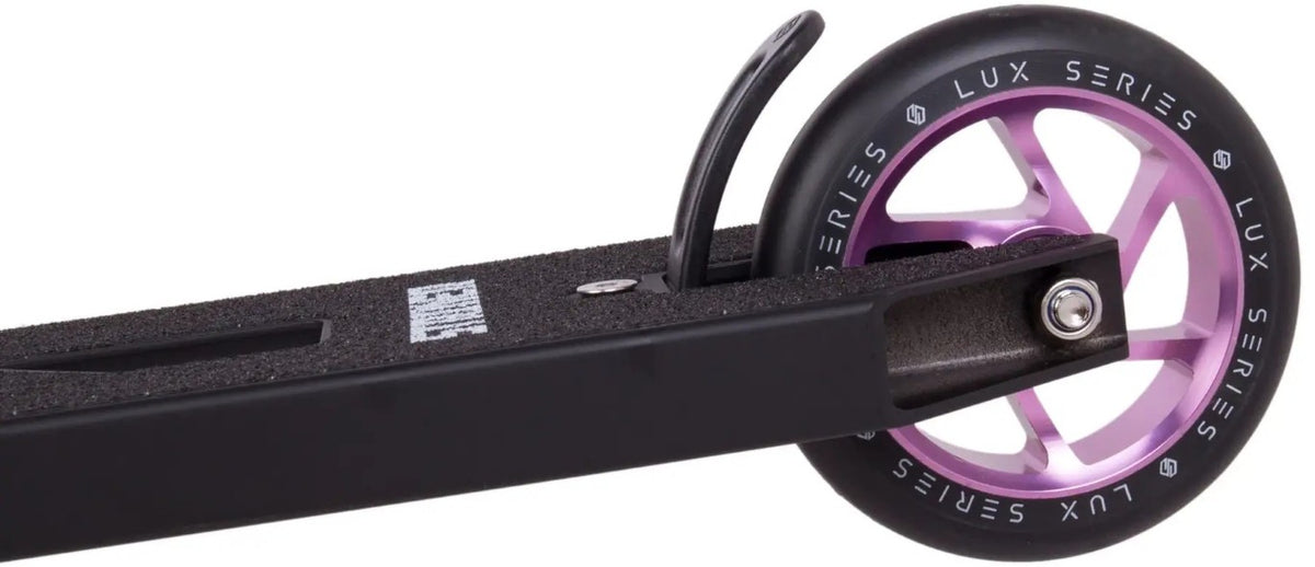 Freestyle koloběžka Striker Essential M Black Purple