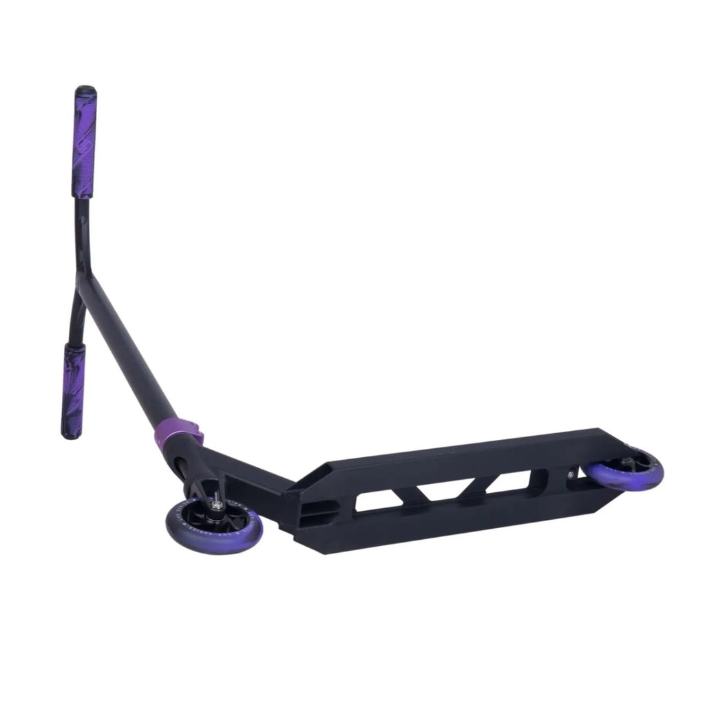 Freestyle koloběžka Striker Lux Youth Black Purple